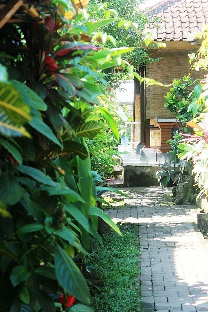 Sadru House Bed and Breakfast Ουμπούντ